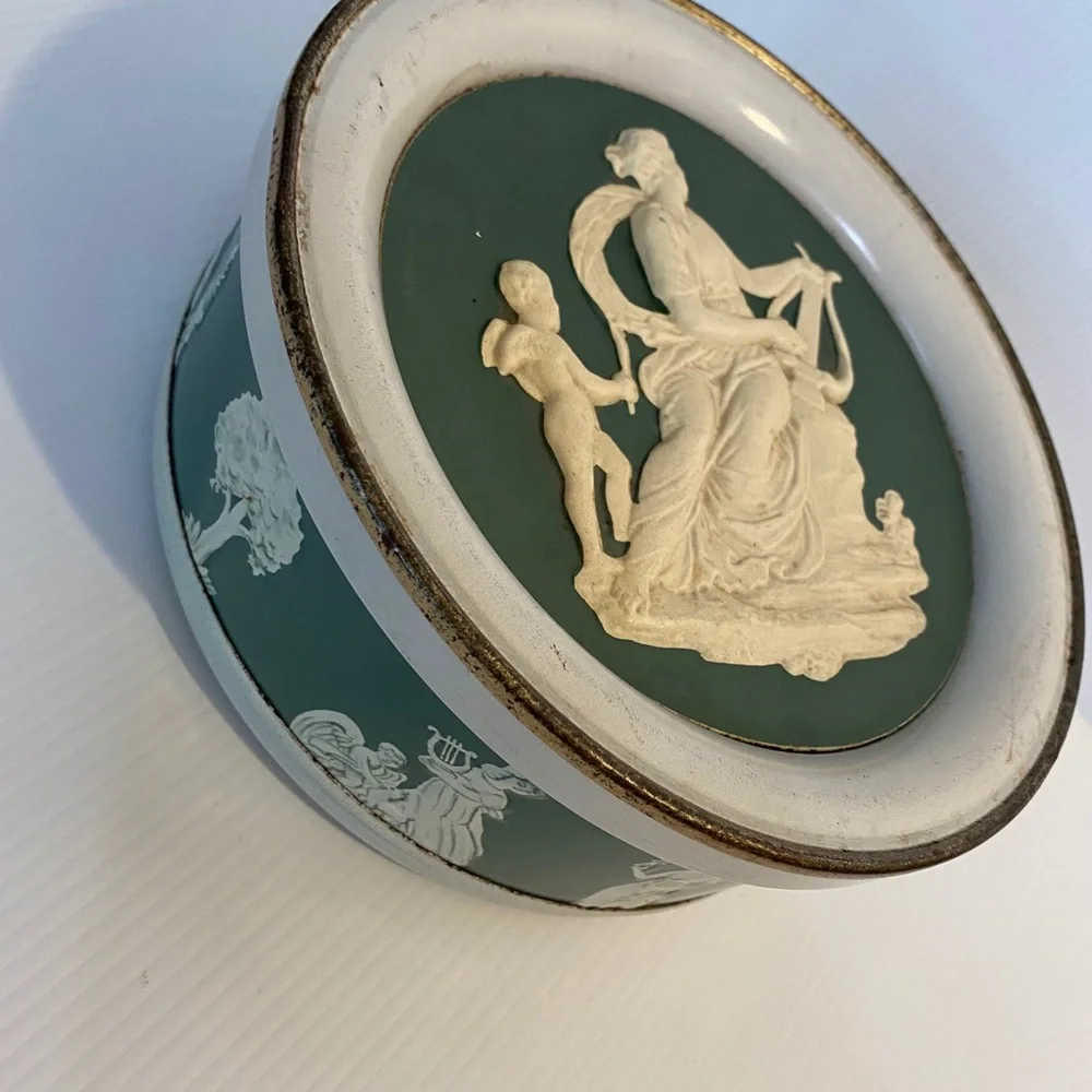 Vintage tin antique